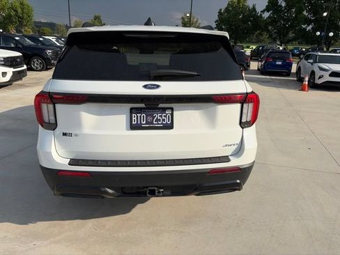 Used 2025 Ford Explorer ST-Line w/ Premium Package AWD/4WD image 6