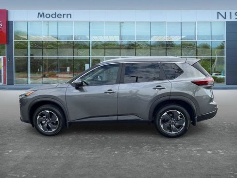 Certified 2024 Nissan Rogue SV w/ SV Premium Package image 8