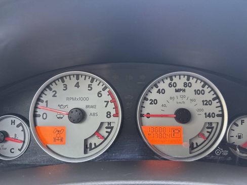 Used 2012 Nissan Frontier PRO-4X AWD/4WD image 25