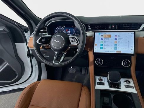 New 2026 Jaguar F-PACE R-Dynamic S image 25