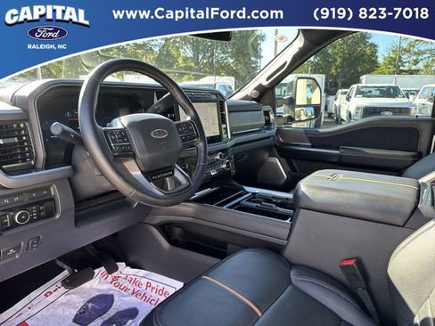 Used 2023 Ford F250 Platinum image 19