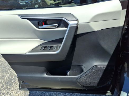 Used 2025 Toyota RAV4 XLE Premium FWD image 23