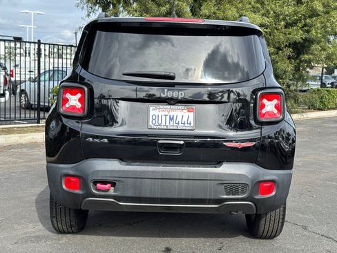Used 2019 Jeep Renegade Trailhawk image 12