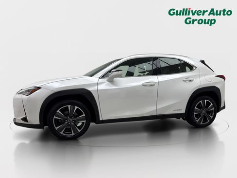 Used 2020 Lexus UX 250h w/ Accessory Package 2 AWD/4WD image 2