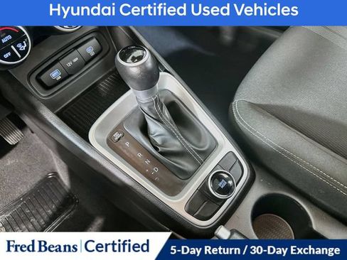 Certified 2025 Hyundai Venue SEL FWD image 23