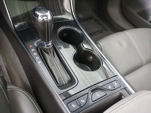 Used 2018 Chevrolet Impala LT image 45