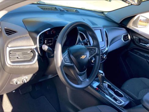 Used 2018 Chevrolet Equinox LT image 17