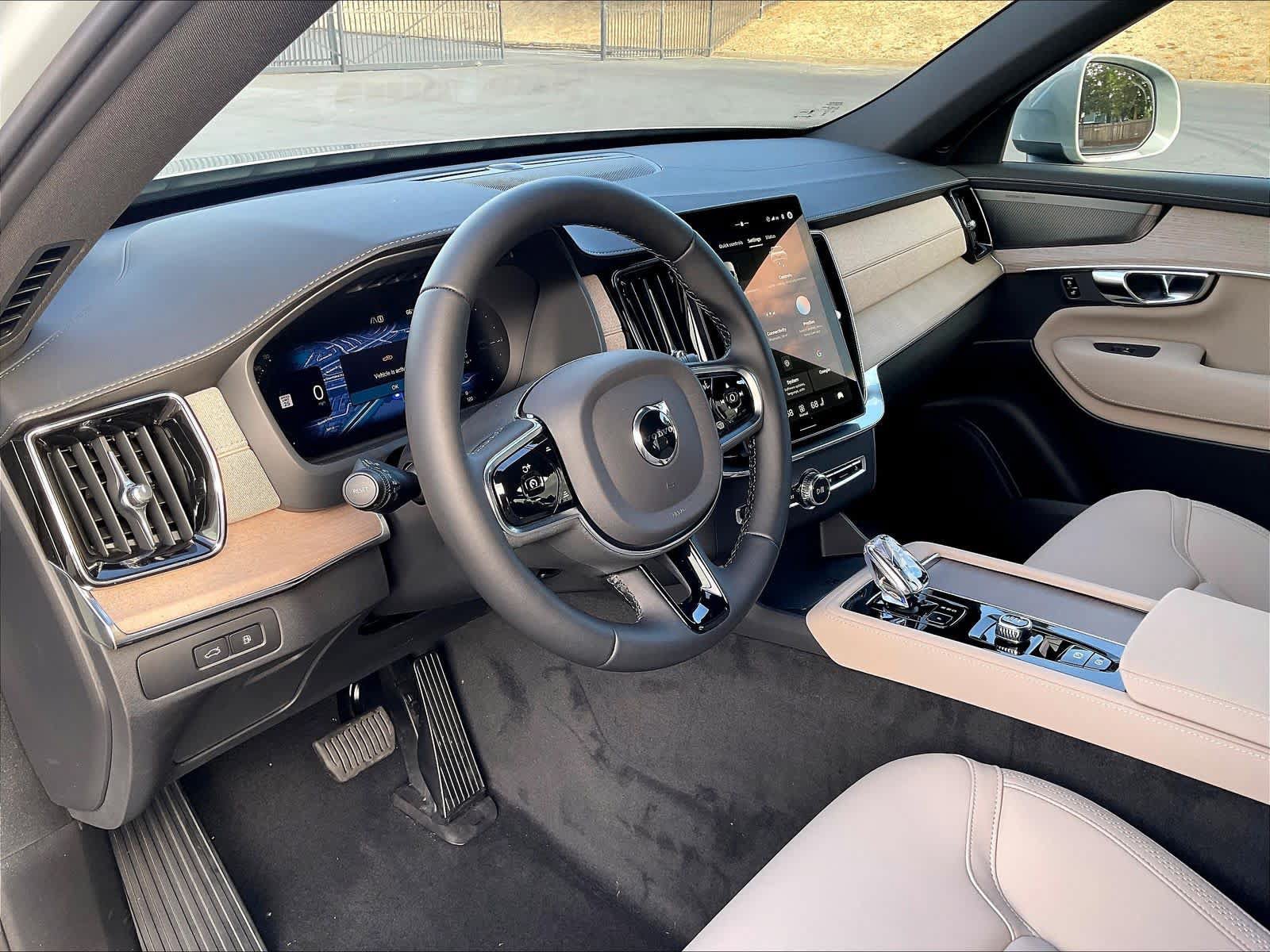 New 2027 Volvo XC90 T8 Plus AWD/4WD image 8