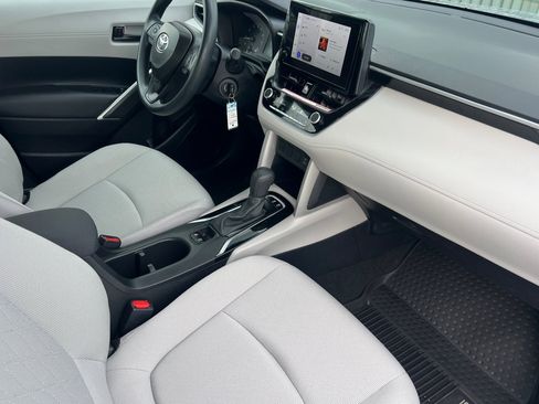 Certified 2024 Toyota Corolla Cross L image 13