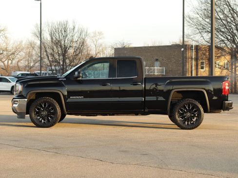 Used 2019 GMC Sierra 1500 SLE w/ SLE Value Package image 4