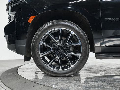 Used 2023 Chevrolet Tahoe RST w/ Luxury Package AWD/4WD image 3