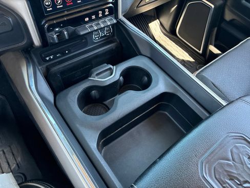 Used 2019 RAM 2500 Laramie AWD/4WD image 34