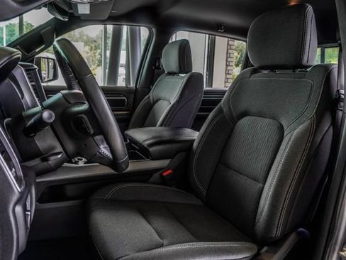 Used 2024 RAM 1500 Big Horn AWD/4WD image 37