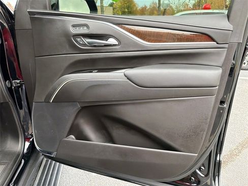 Certified 2024 Cadillac Escalade Sport Platinum w/ LPO, ONYX Package image 14