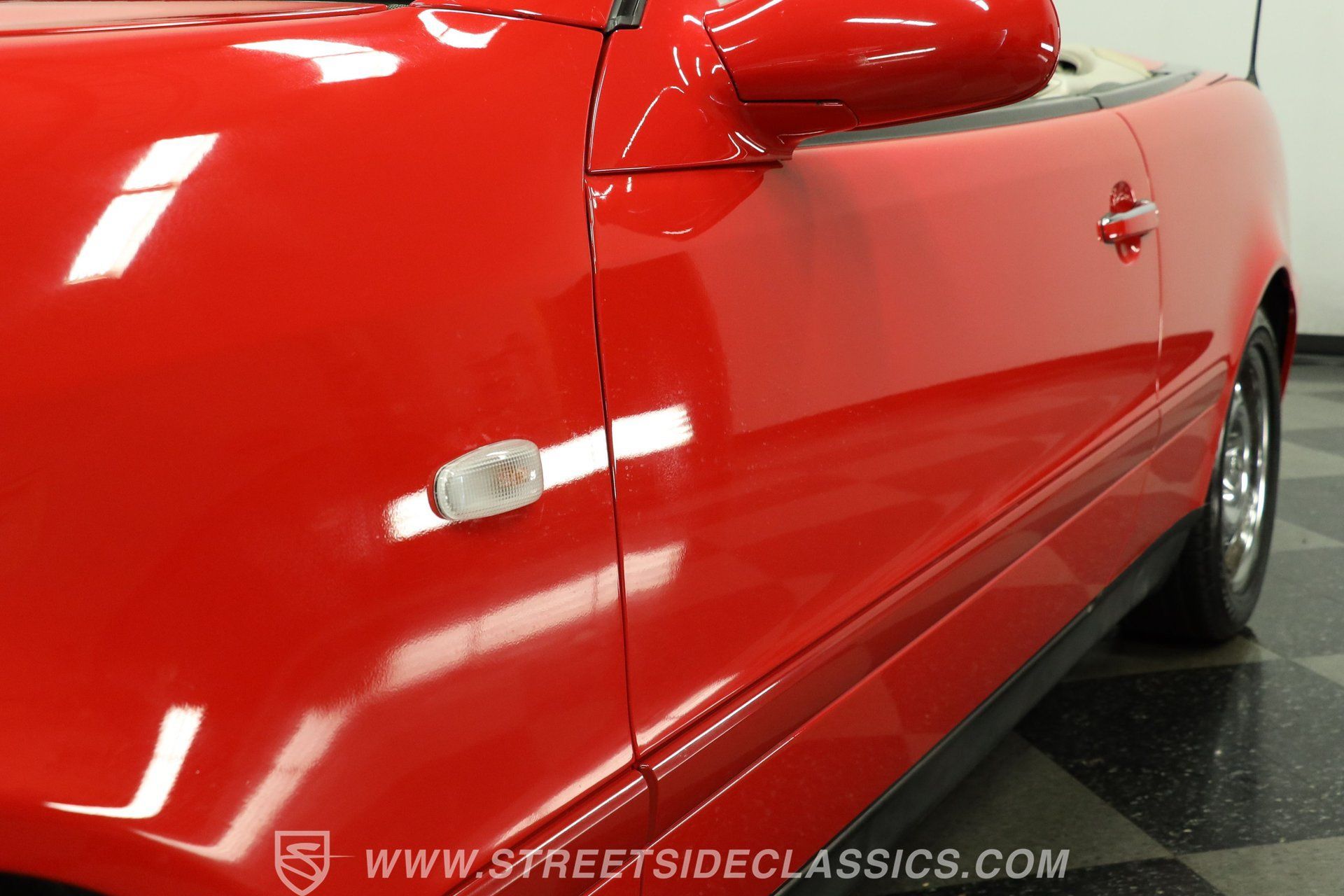 Used 1999 Mercedes-Benz CLK 320 Cabriolet image 22