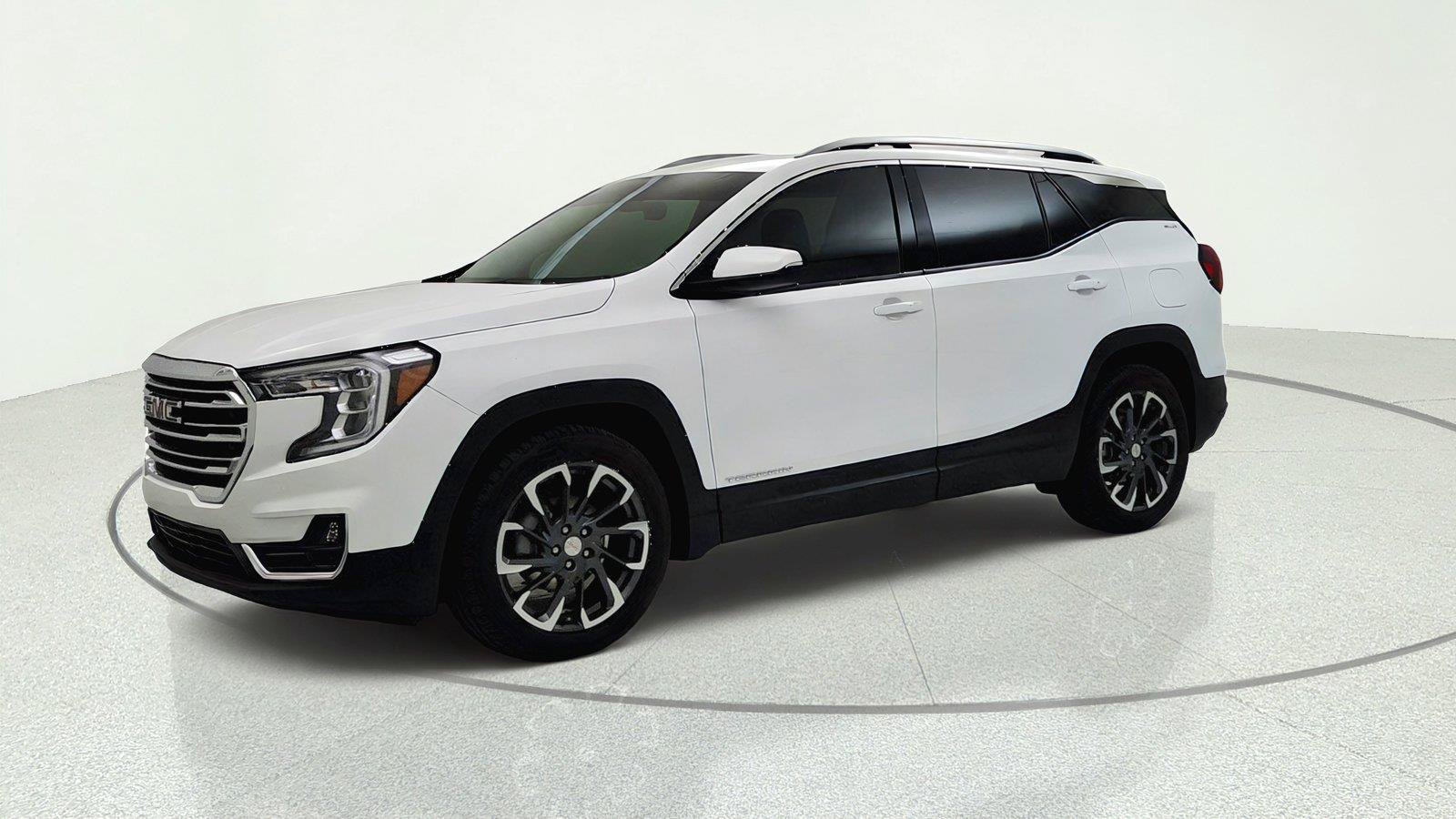 Used 2022 GMC Terrain SLT AWD/4WD image 3