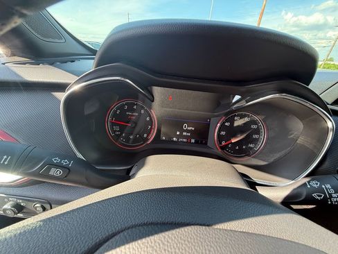 Used 2023 Chevrolet TrailBlazer RS w/ Sun and Liftgate Package AWD/4WD image 17