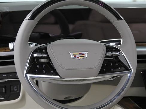 New 2025 Cadillac Escalade Premium Luxury Platinum w/ LPO, Floor Liner Package image 8