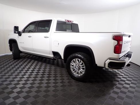 Used 2022 Chevrolet Silverado 3500 High Country w/ Z71 Off-Road Package image 16