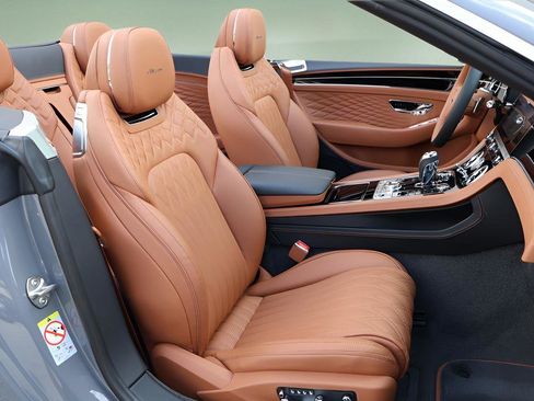 New 2026 Bentley Continental GTC AWD/4WD image 22