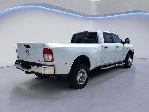 Used 2024 RAM 3500 Big Horn AWD/4WD image 3