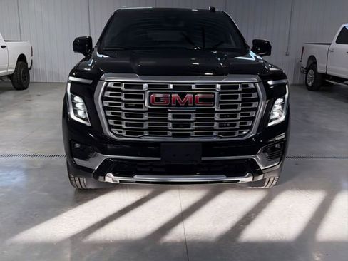 Used 2025 GMC Yukon XL Denali image 8