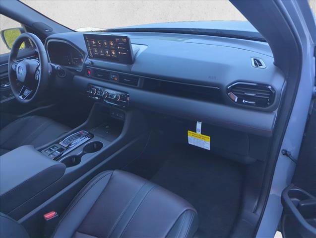 New 2026 Honda Pilot Black Edition image 4