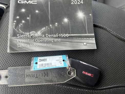 Used 2024 GMC Sierra 1500 Denali image 13
