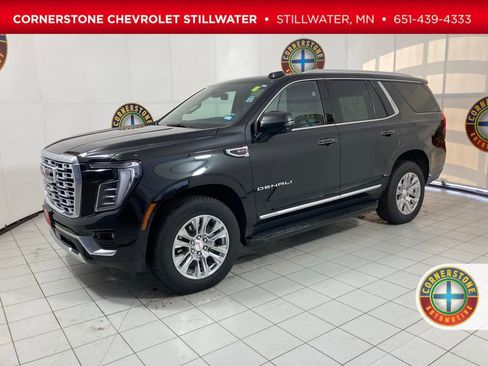 Used 2025 GMC Yukon Denali image 1