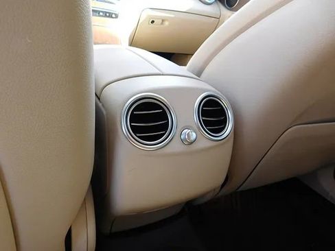 Used 2022 Mercedes-Benz GLC 300 4MATIC image 13