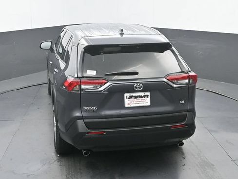 Used 2023 Toyota RAV4 LE FWD image 31