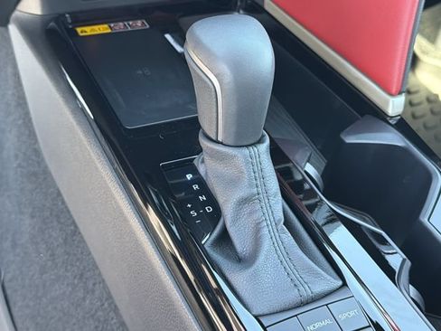Used 2025 Toyota Camry XSE FWD image 19