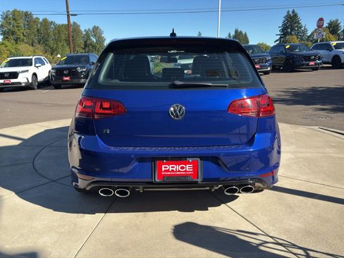 Used 2015 Volkswagen Golf R 4-Door image 31