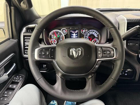Used 2025 RAM 2500 Big Horn AWD/4WD image 30
