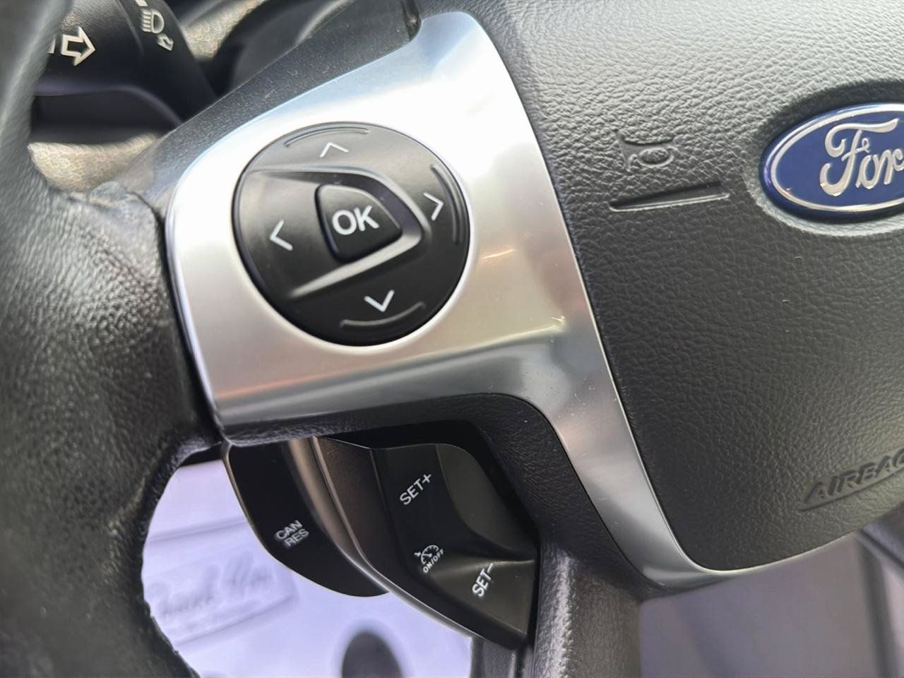 Used 2018 Ford C-MAX SE w/ Cold Weather Package FWD image 12