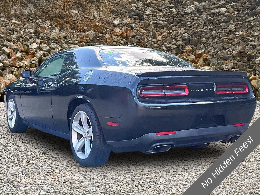 Used 2017 Dodge Challenger R/T RWD image 10