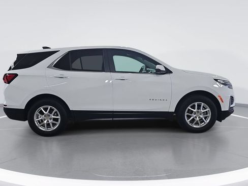 Certified 2024 Chevrolet Equinox LT AWD/4WD image 2