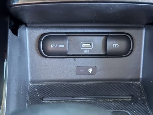 Certified 2022 Kia Telluride EX w/ EX Premium Package image 27