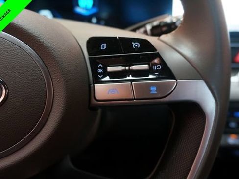 Used 2023 Hyundai Elantra SEL w/ Convenience Package image 22