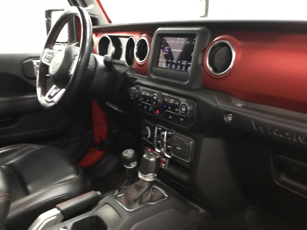 Used 2021 Jeep Wrangler Unlimited Rubicon w/ Cold Weather Group AWD/4WD image 22