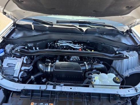 Used 2022 Ford Explorer King Ranch w/ Premium Technology Package image 25