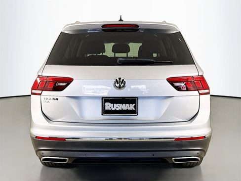 Used 2020 Volkswagen Tiguan SEL image 6