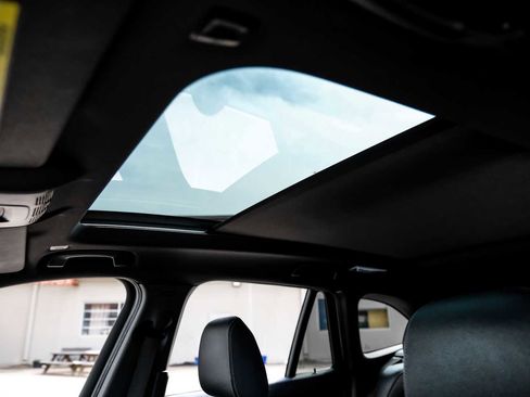 Used 2018 BMW X1 sDrive28i image 5