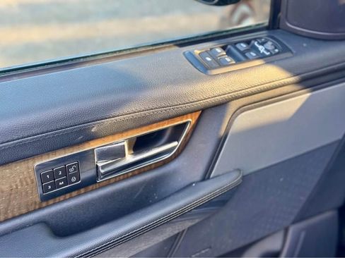 Used 2013 Land Rover Range Rover Sport HSE w/ Climate Comfort Pkg image 12