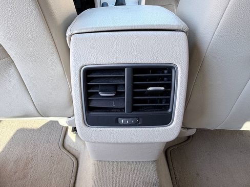 Used 2013 Volkswagen Passat 2.5 SE image 23