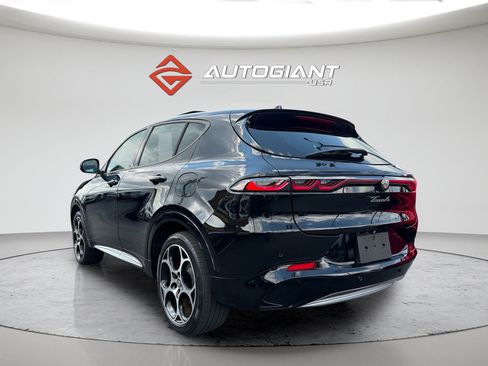 Used 2024 Alfa Romeo Tonale Ti AWD/4WD image 5