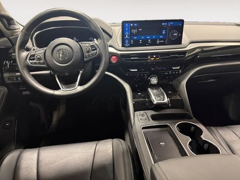 Used 2025 Acura MDX FWD w/ Technology Package image 11
