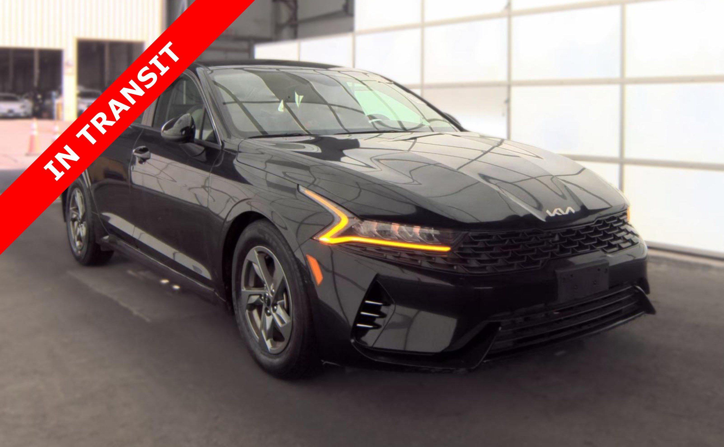 Used 2022 Kia K5 LXS FWD image 5