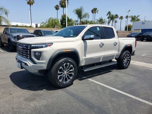 New 2026 GMC Canyon Denali AWD/4WD image 2