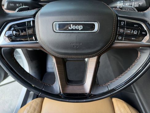 Used 2023 Jeep Grand Cherokee L Summit w/ Advanced Protech Group IV image 22